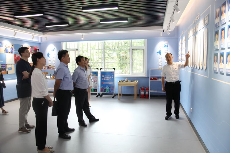 【燕山网格学院】市委组织部副部长宁延学调研燕山网格学院建设工作