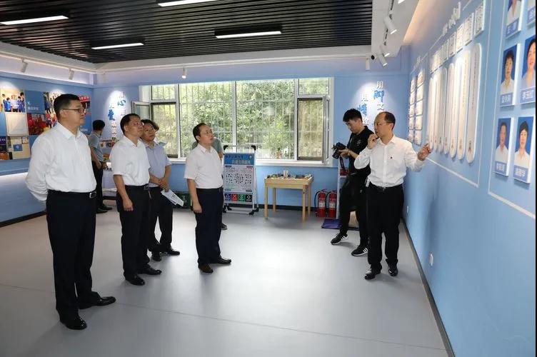 中组部调研组到历下区调研城市基层党建及网格化治理工作