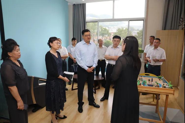 江山调研专职网格管理员工作推进及文明城市创建工作情况