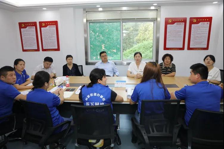 江山调研专职网格管理员工作推进及文明城市创建工作情况