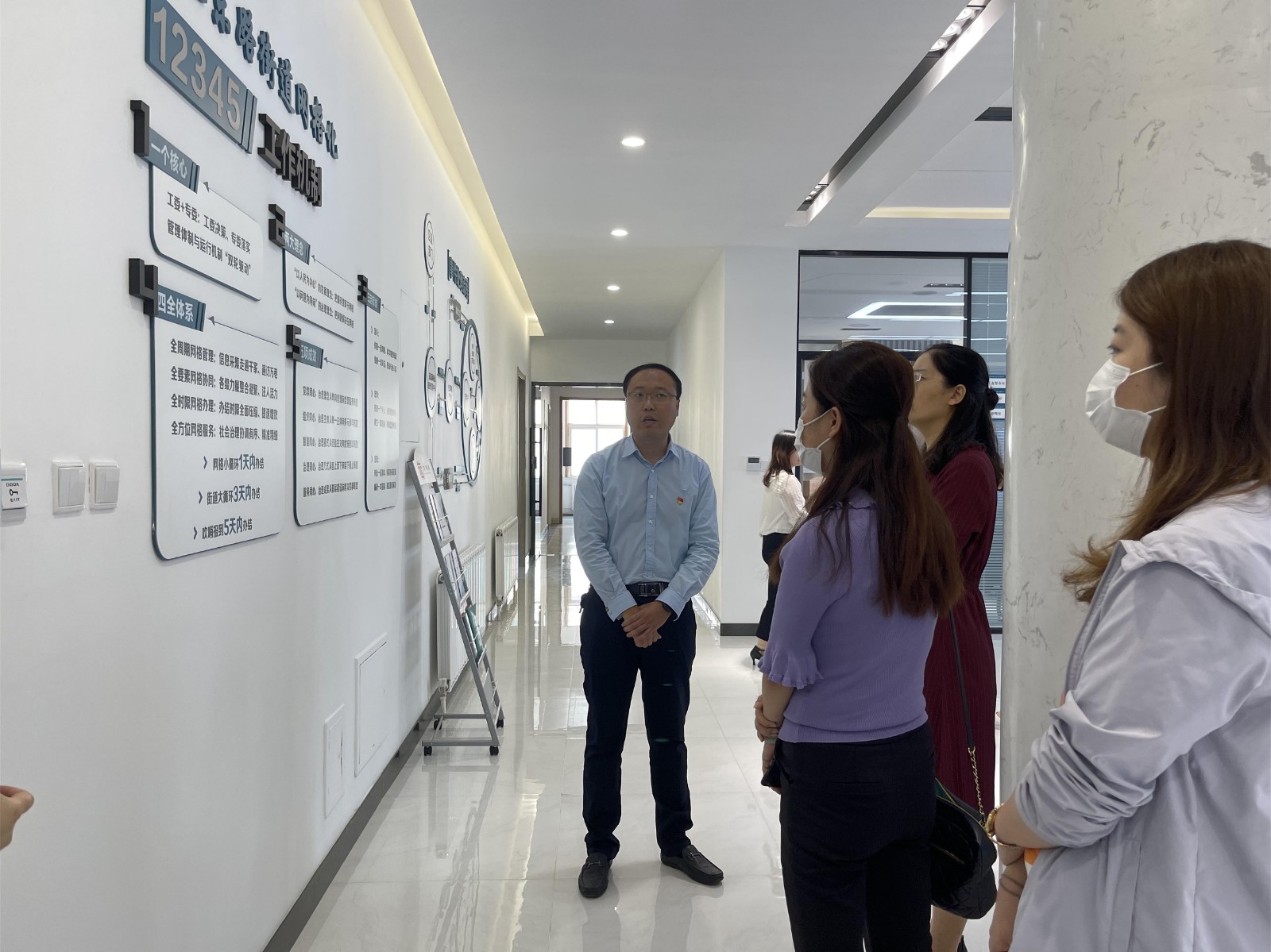 迎接威海市環(huán)翠區(qū)委組織部、綜治中心 到歷下區(qū)考察學(xué)習(xí)方案